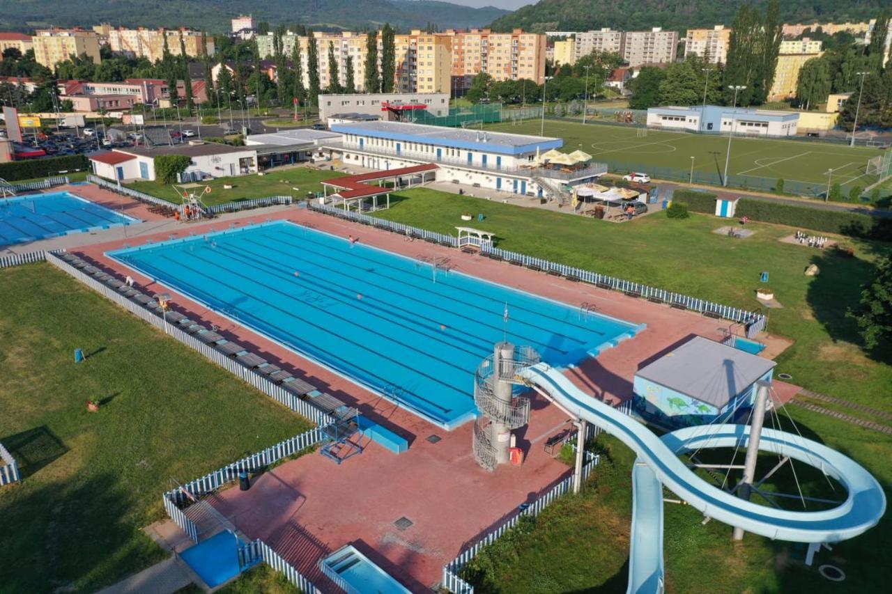 Ubytovna A Cykloubytovna Koupaliste Kadaň Exterior foto